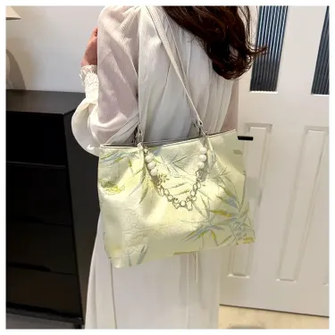 Trendy Chic Embroidered Pearl Chain Tote Bag For Women